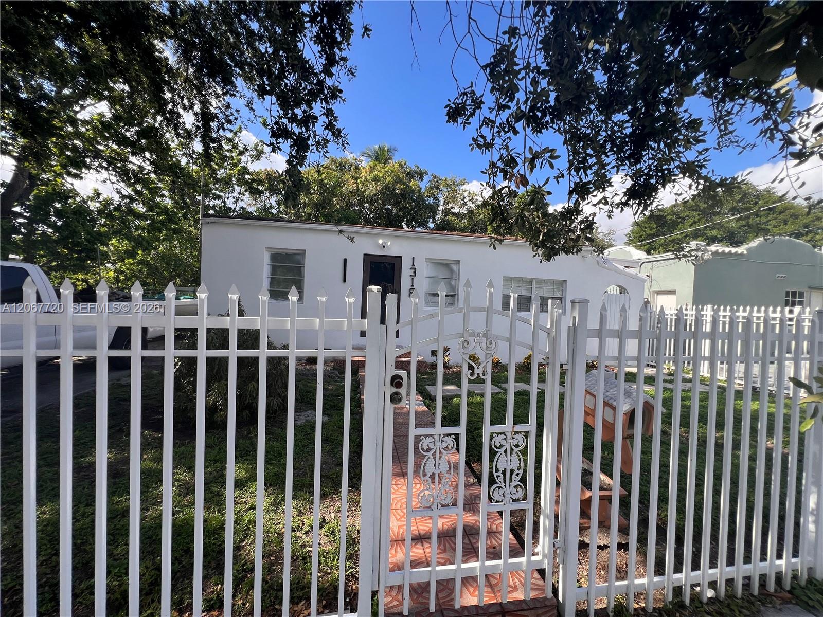 1318 NW 34th Street