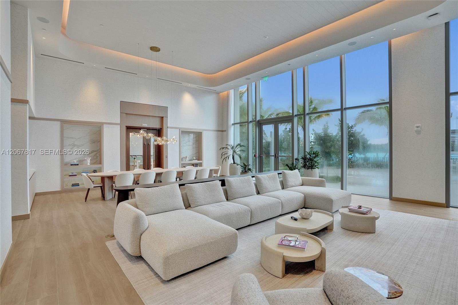 2411 Laguna Circle