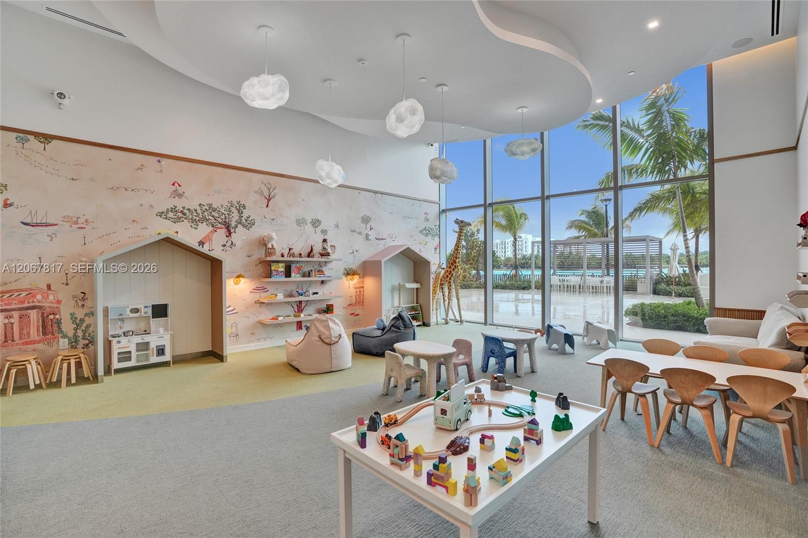 2411 Laguna Circle