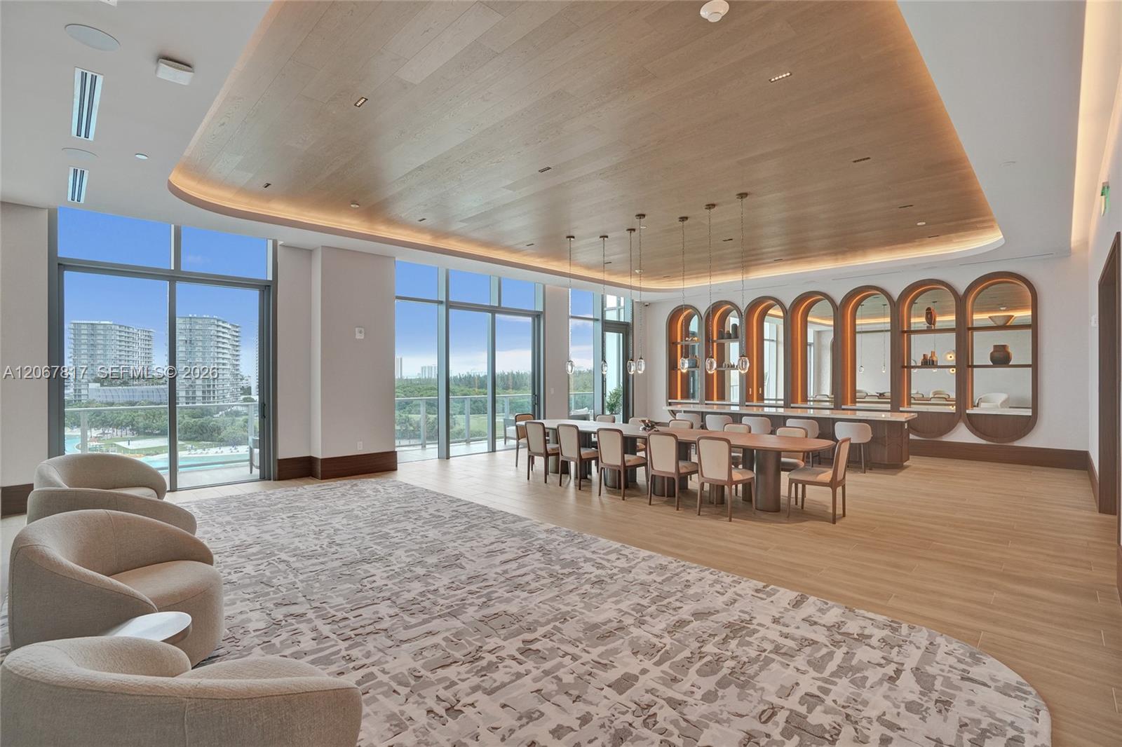 2411 Laguna Circle