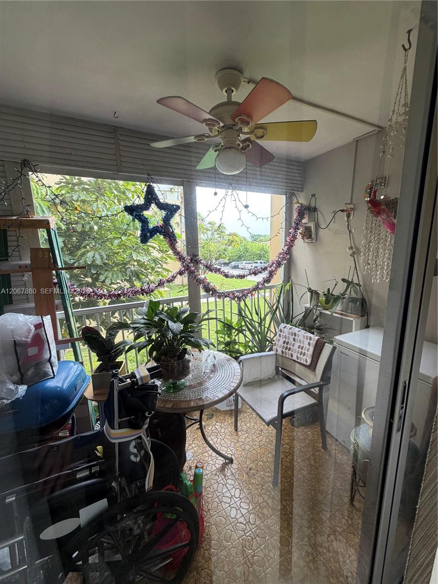 952 NE 199th Street