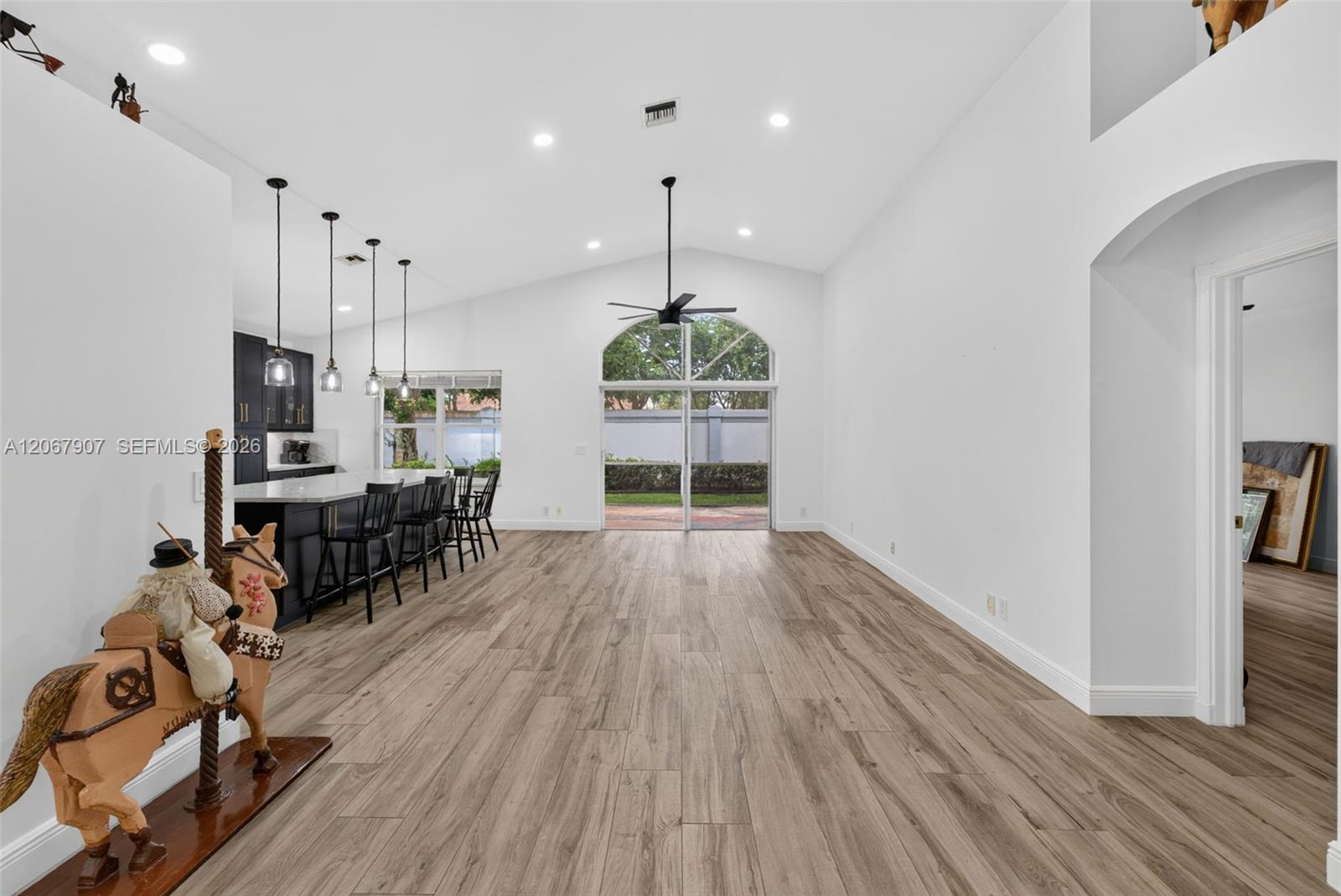 10471 S Utopia Circle gallery image #11
