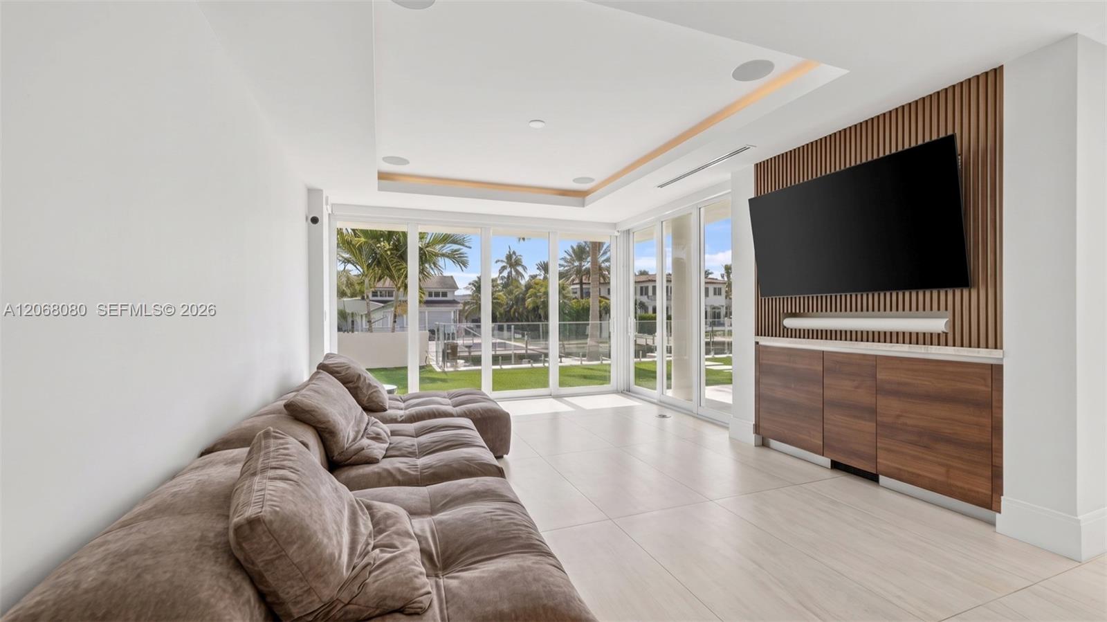 6819 Sunrise Place