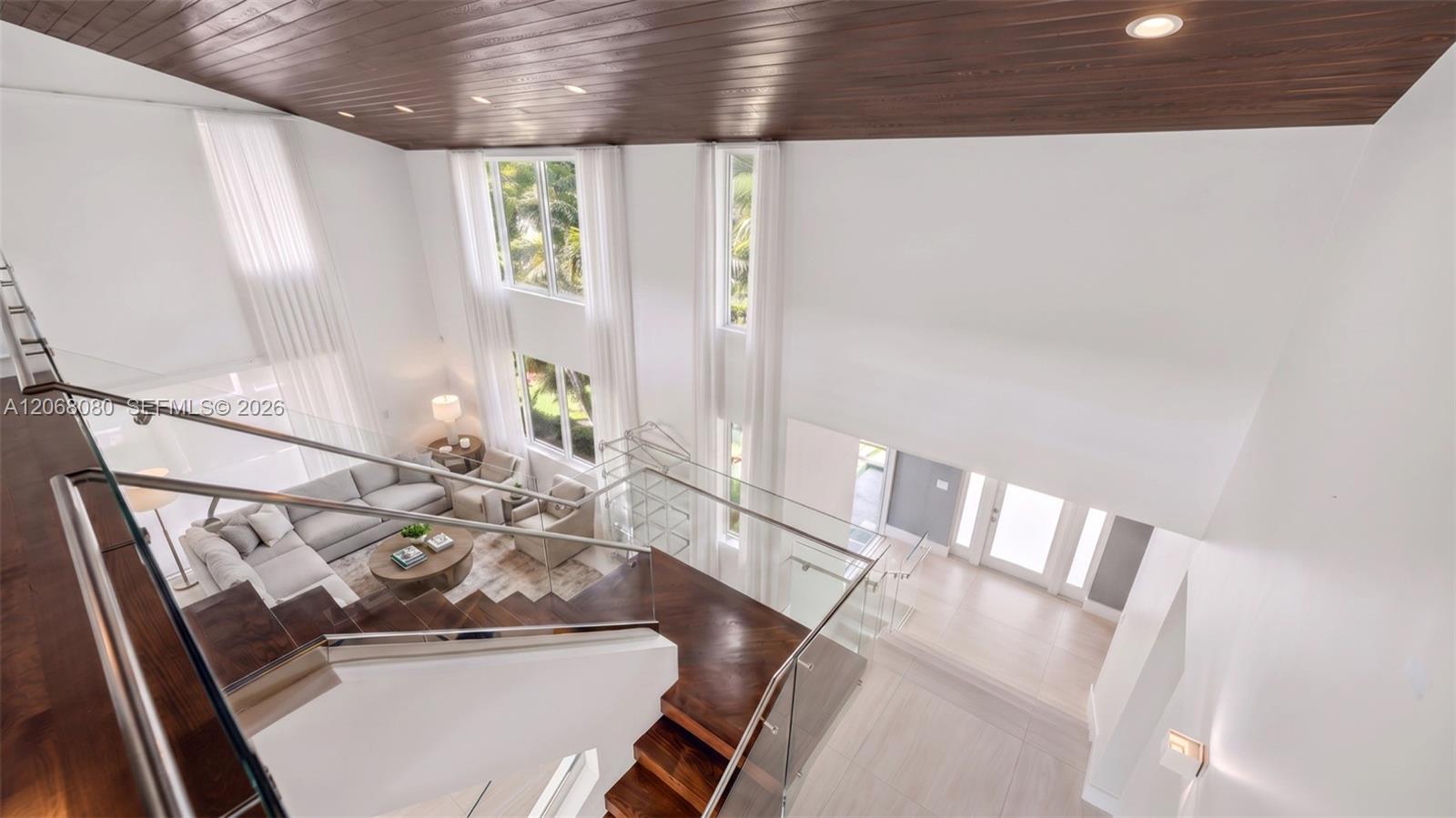 6819 Sunrise Place