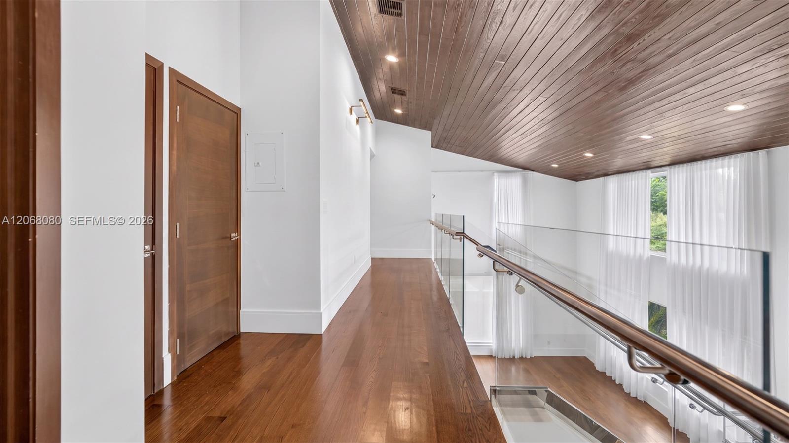 6819 Sunrise Place