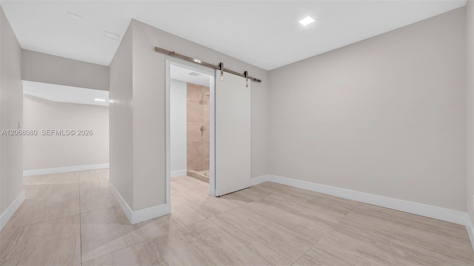 6819 Sunrise Place