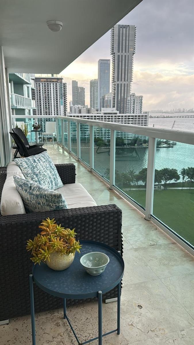 1800 N Bayshore Drive