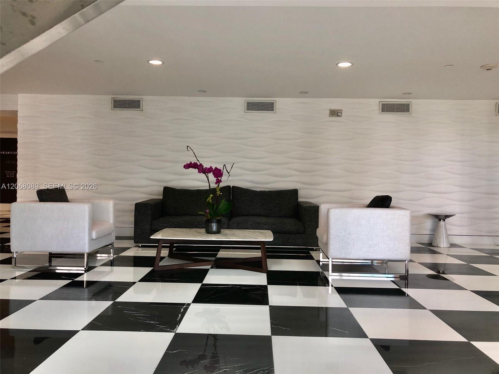 1800 N Bayshore Drive