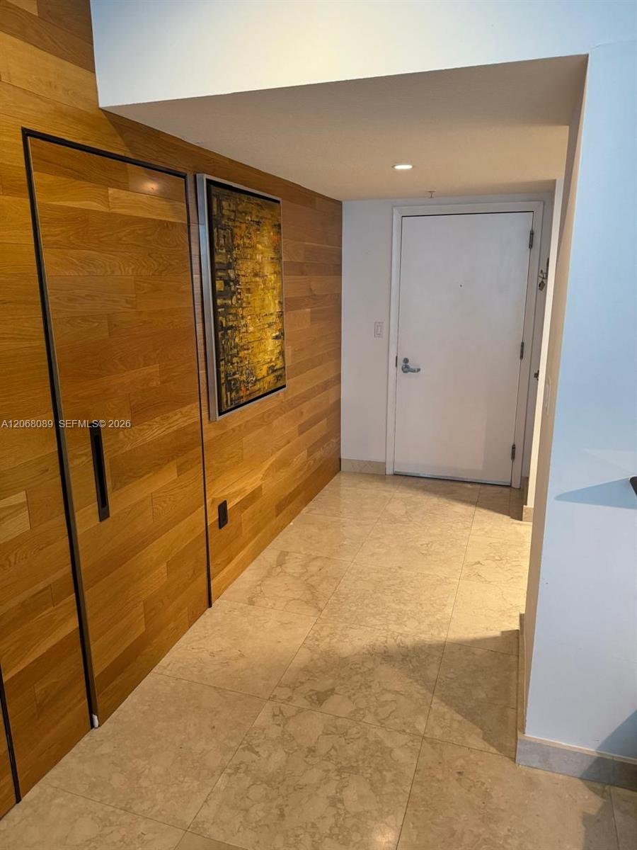 1800 N Bayshore Drive