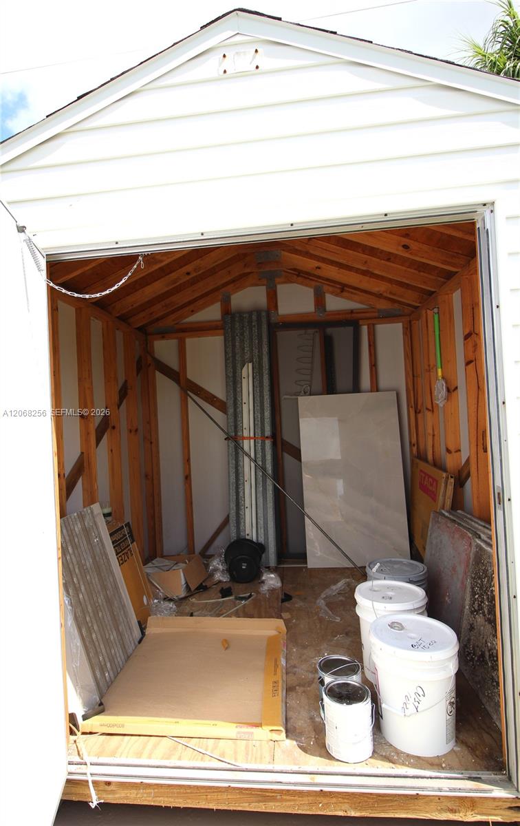 10821 SW 63rd Street gallery image #41