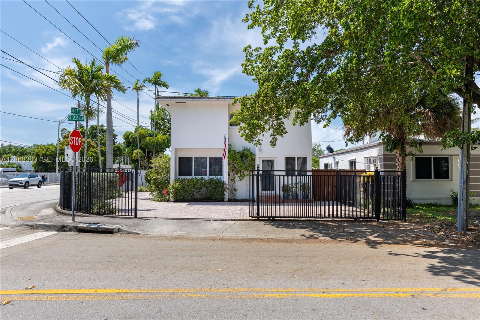 2250 SW 17th Avenue