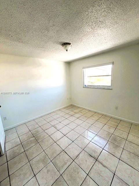 5274 W 25th Lane
