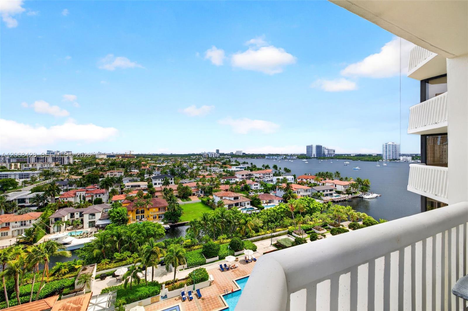 1000 Island Boulevard