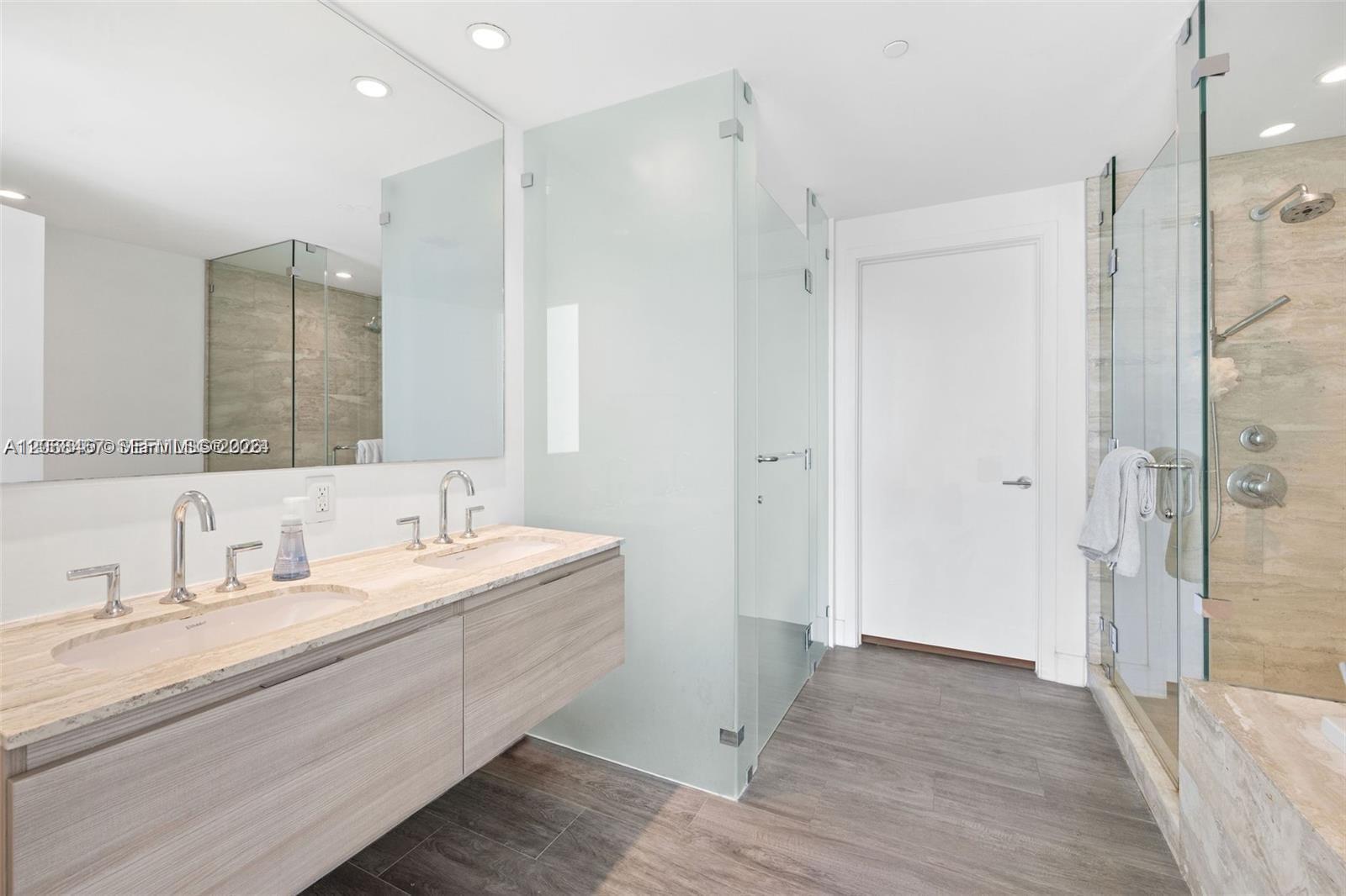 2900 NE 7th Avenue