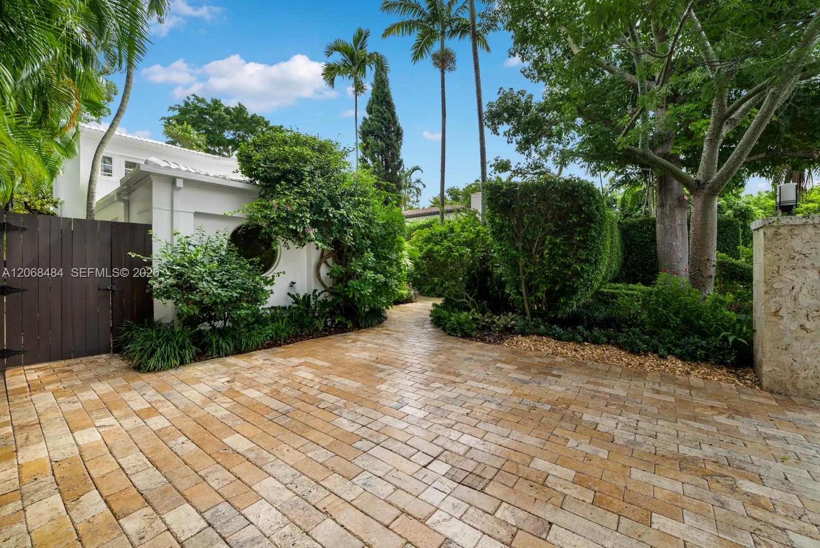 109 1st Dilido Terrace