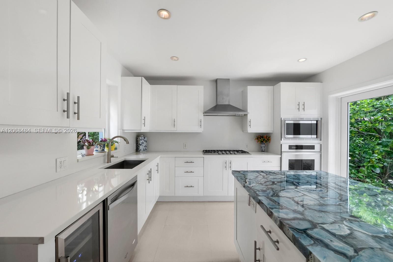 109 1st Dilido Terrace