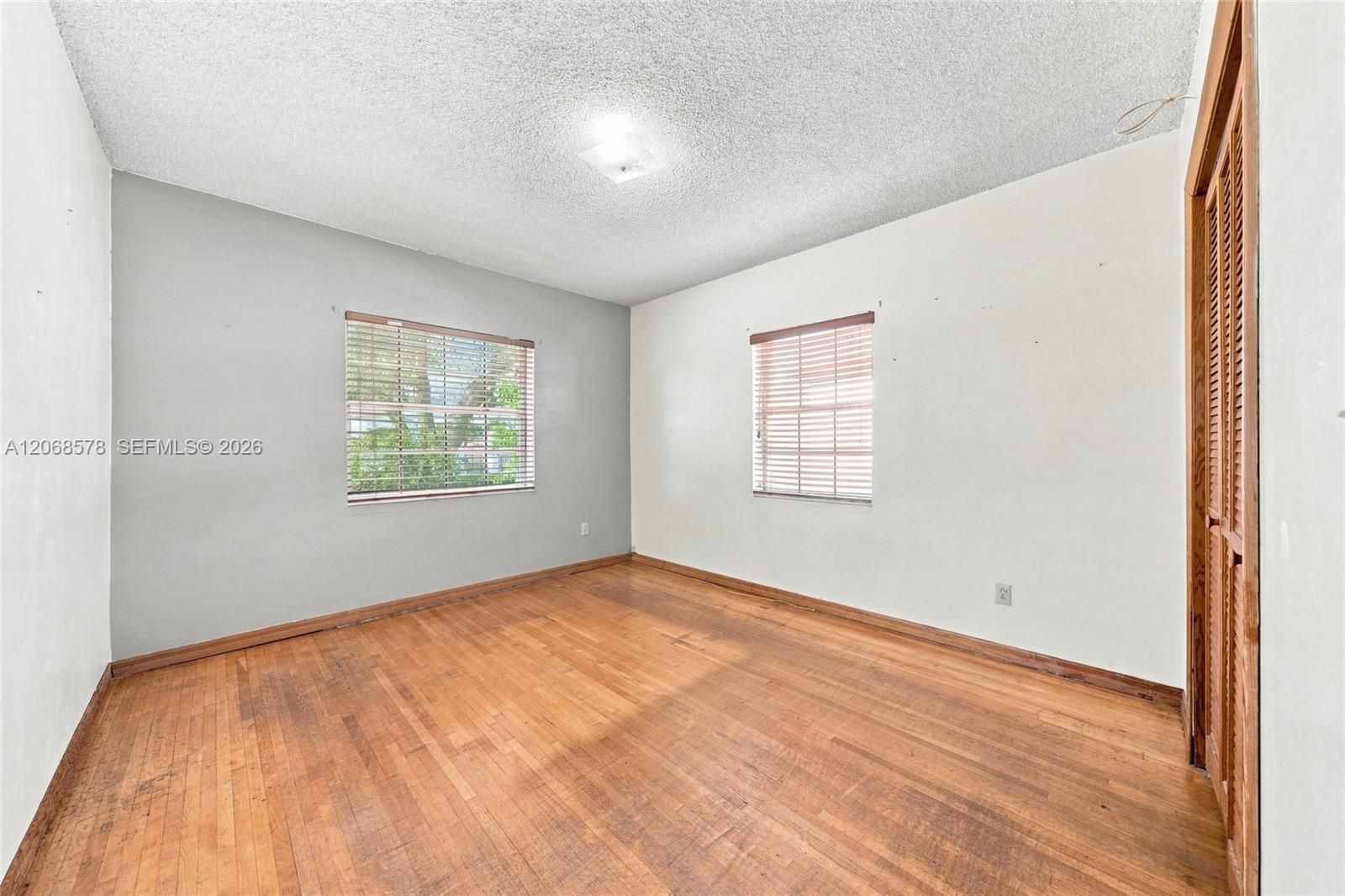 6710 SW 29th Street