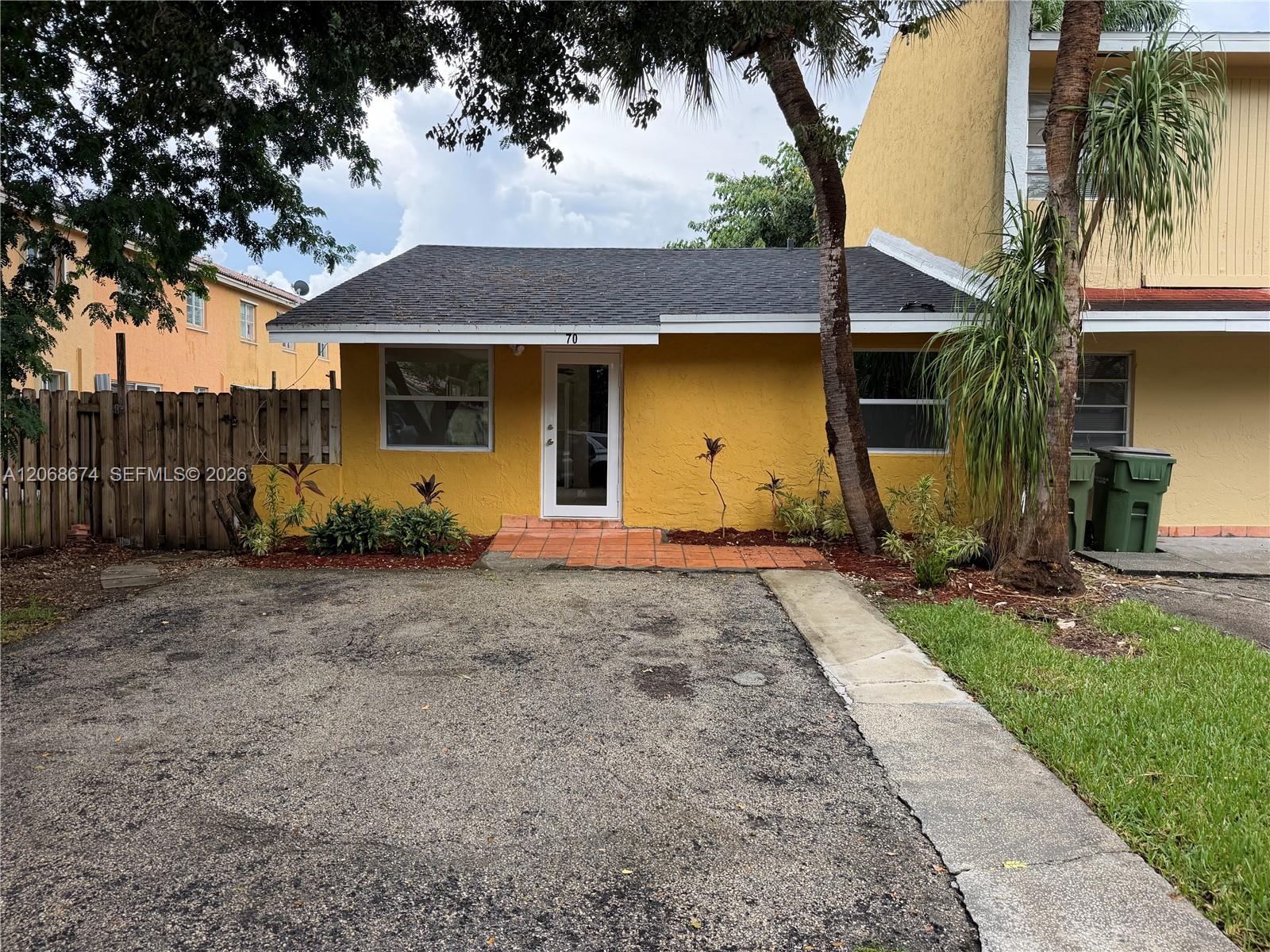 70 SW 14th Terrace