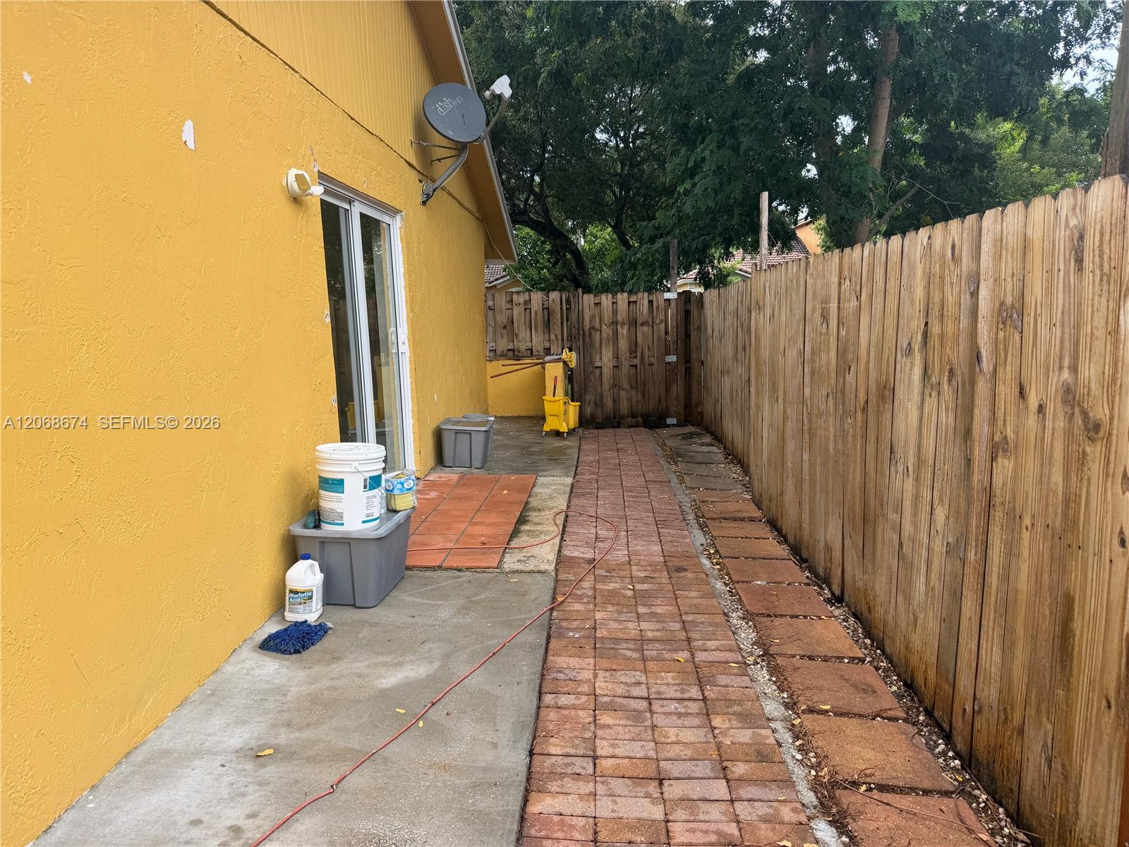 70 SW 14th Terrace