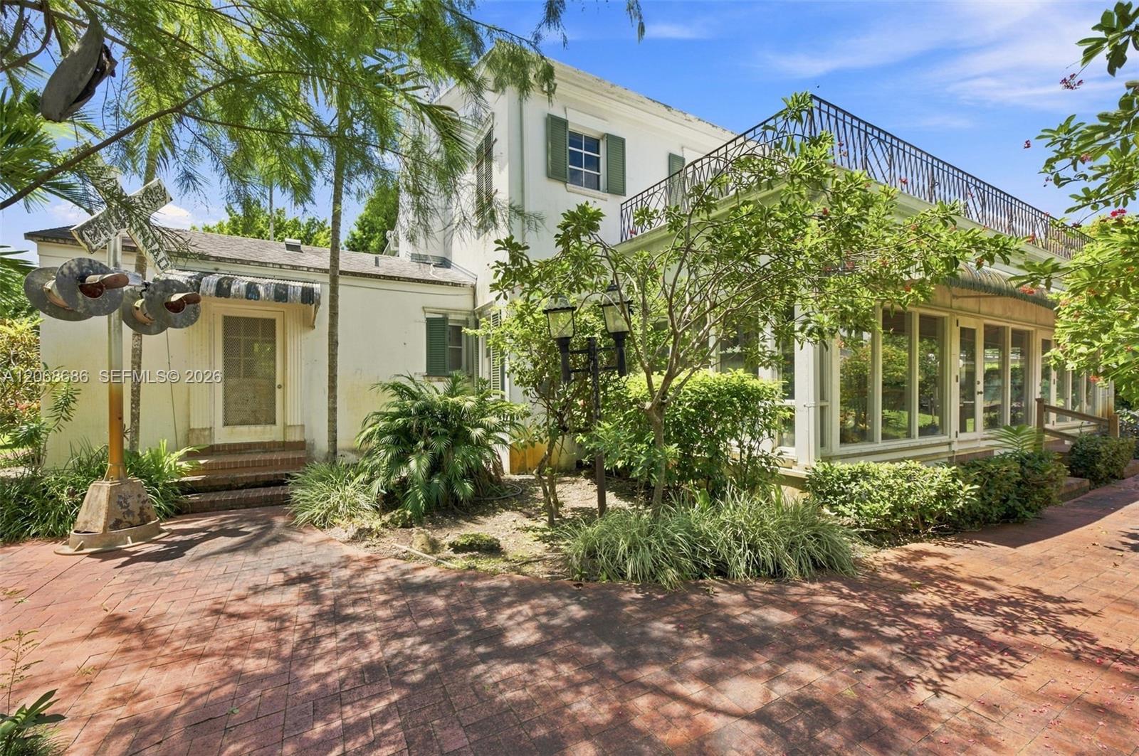 5885 SW 56th Street