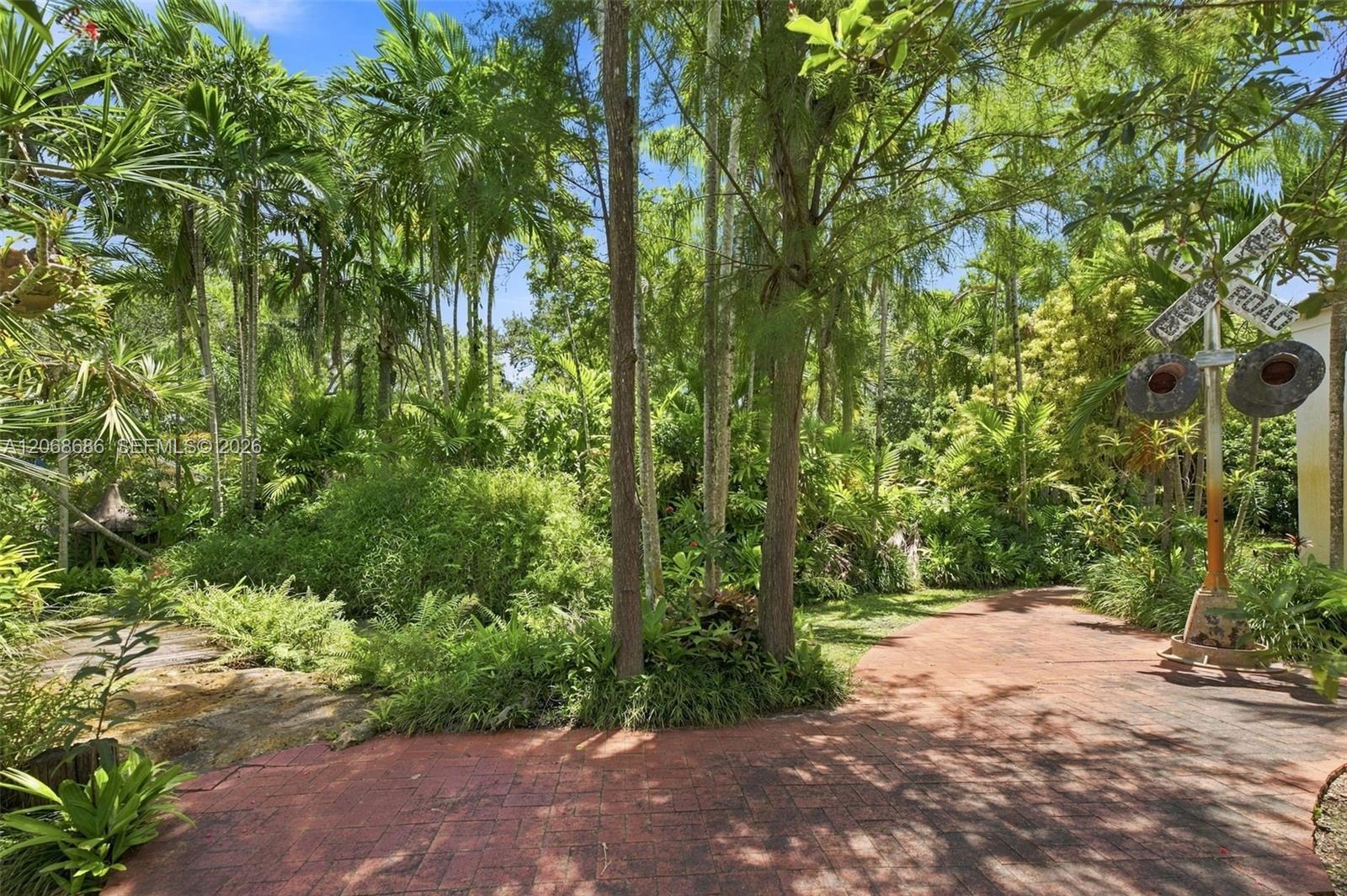 5885 SW 56th Street