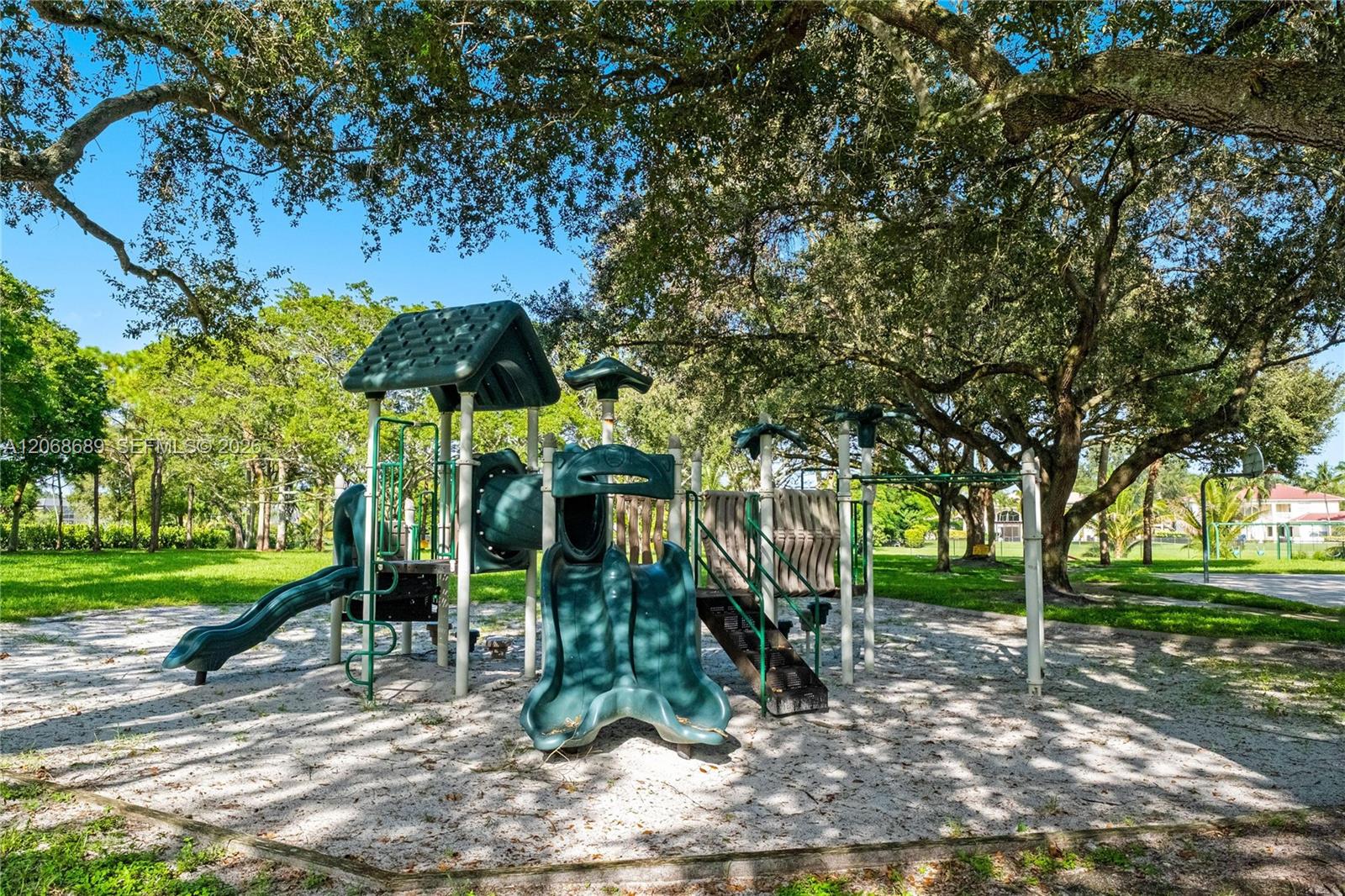 10660 SW 44th Court