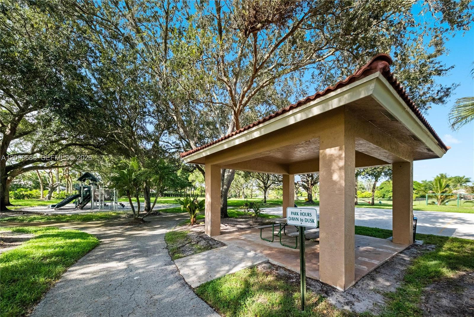 10660 SW 44th Court