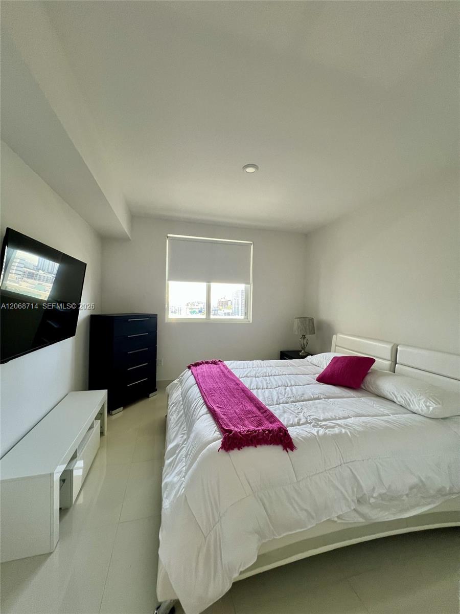 600 NE 27th Street