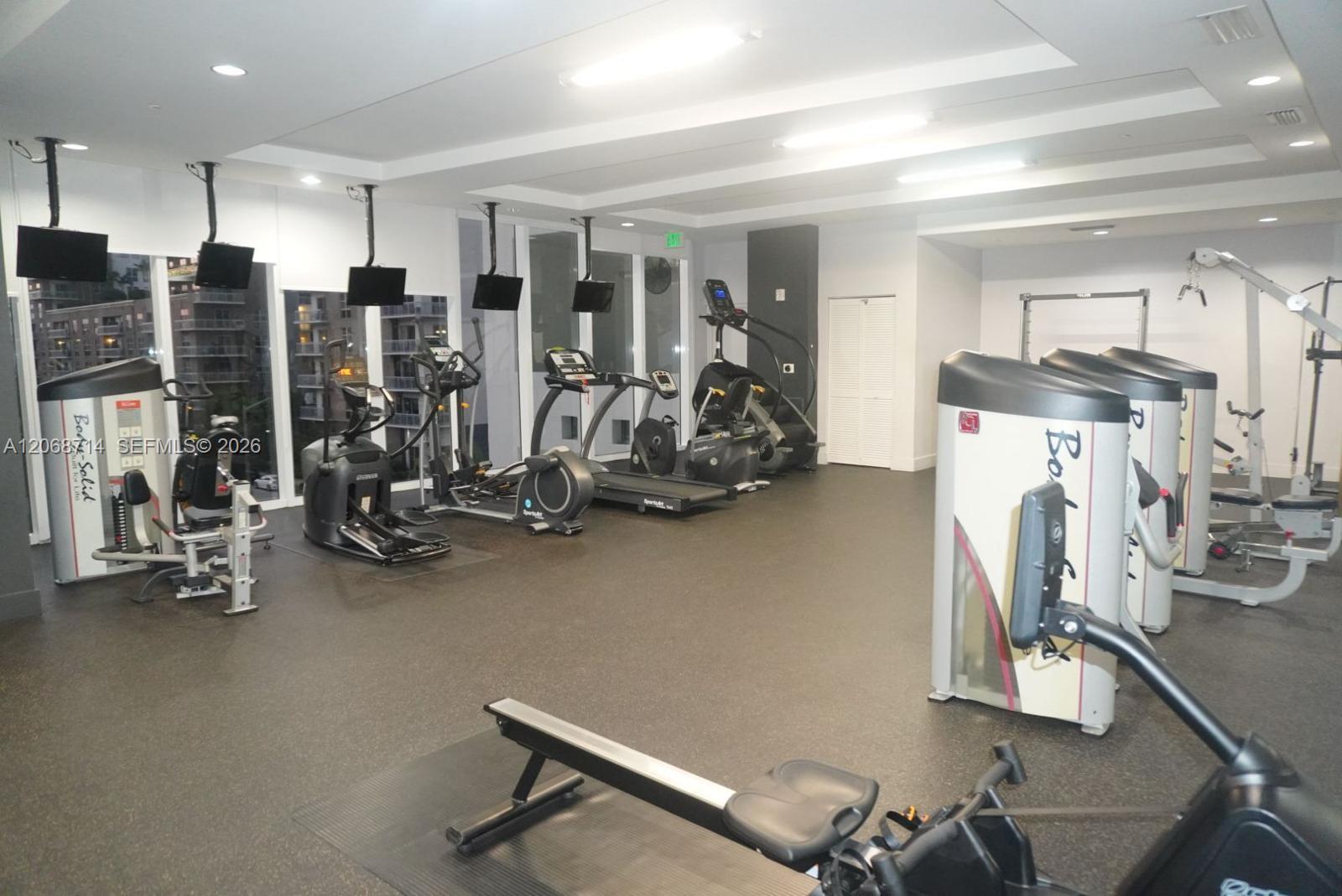600 NE 27th Street