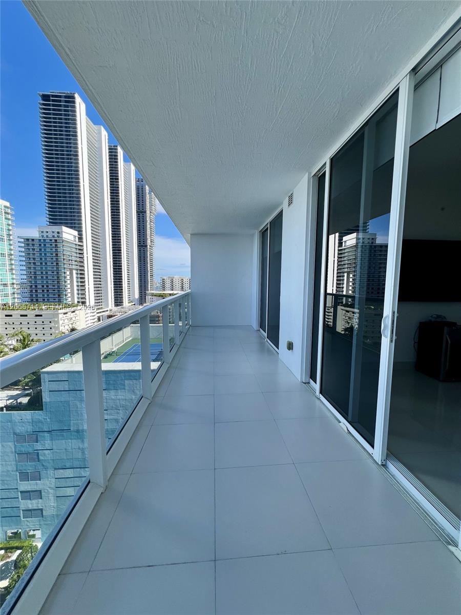 600 NE 27th Street