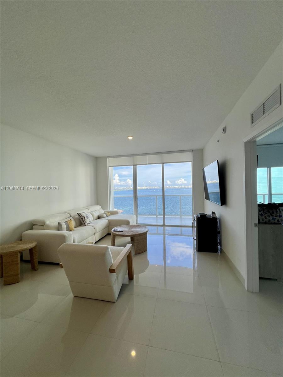 600 NE 27th Street