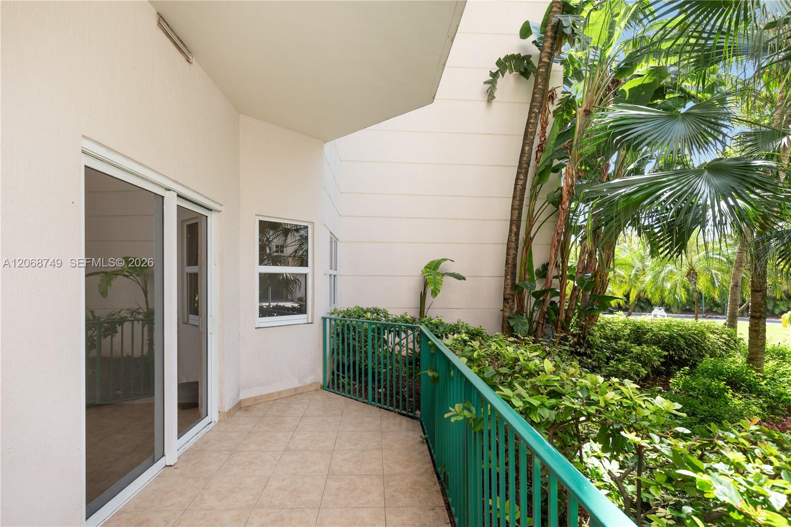 19900 E Country Club Drive