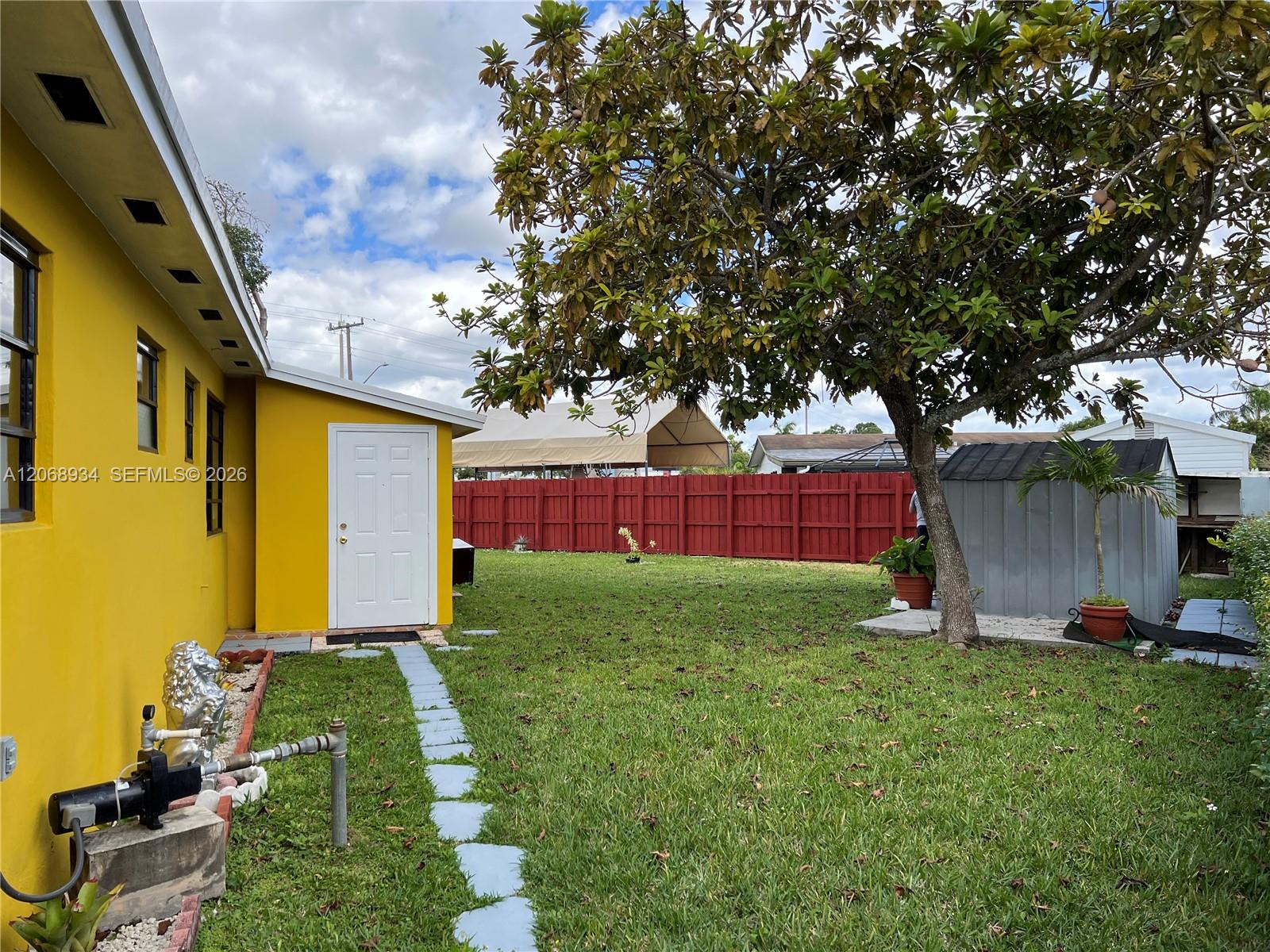 12135 SW 182nd Terrace