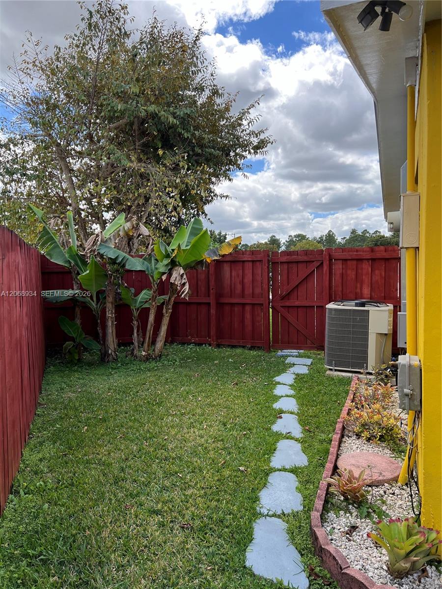 12135 SW 182nd Terrace