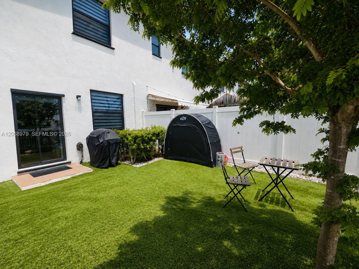 3382 W 114th Terrace