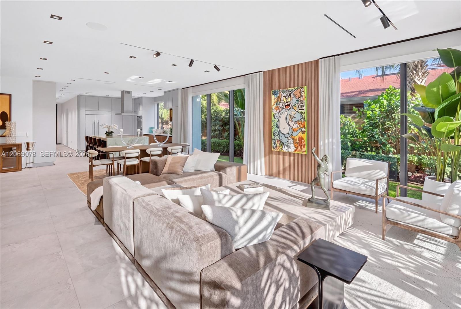 2290 SW 13th Street