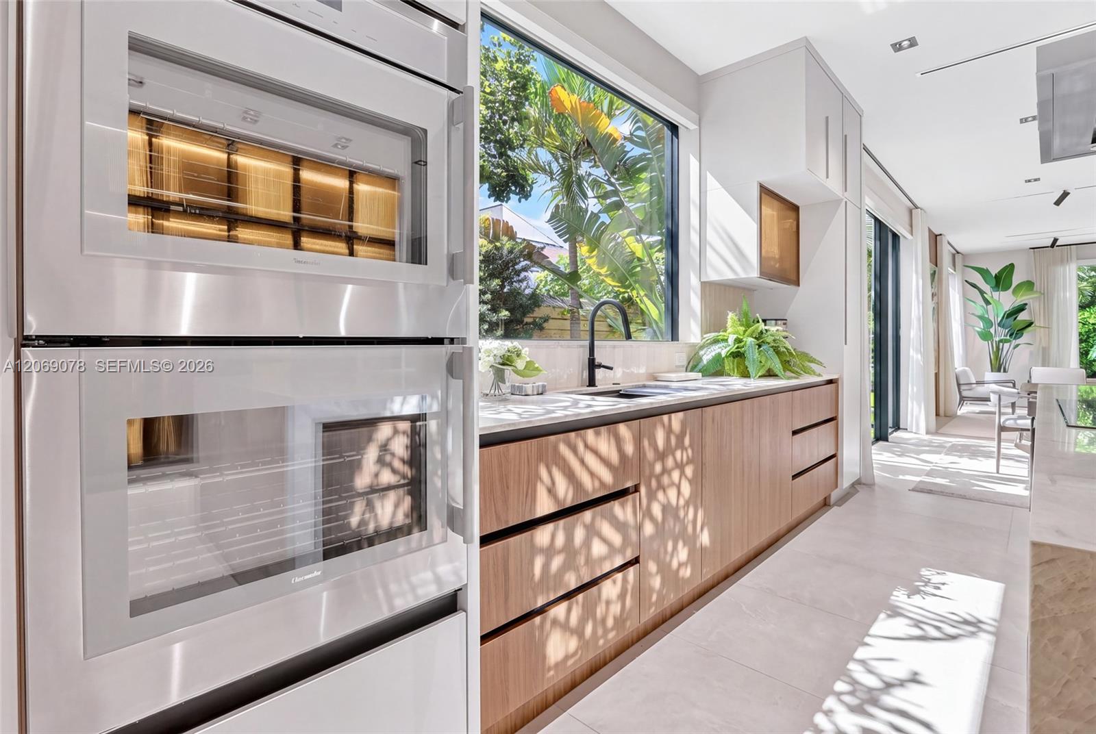 2290 SW 13th Street