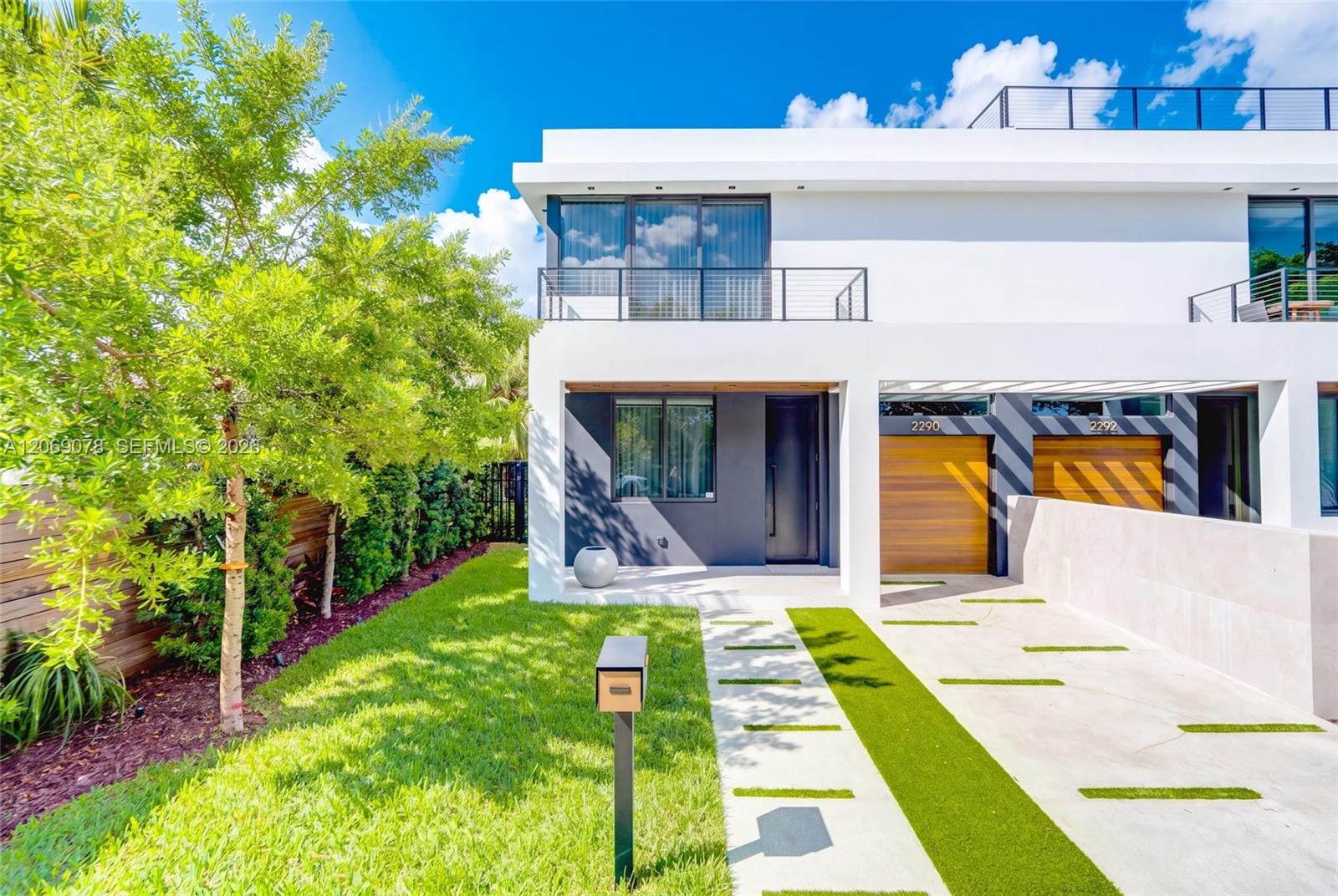 2290 SW 13th Street