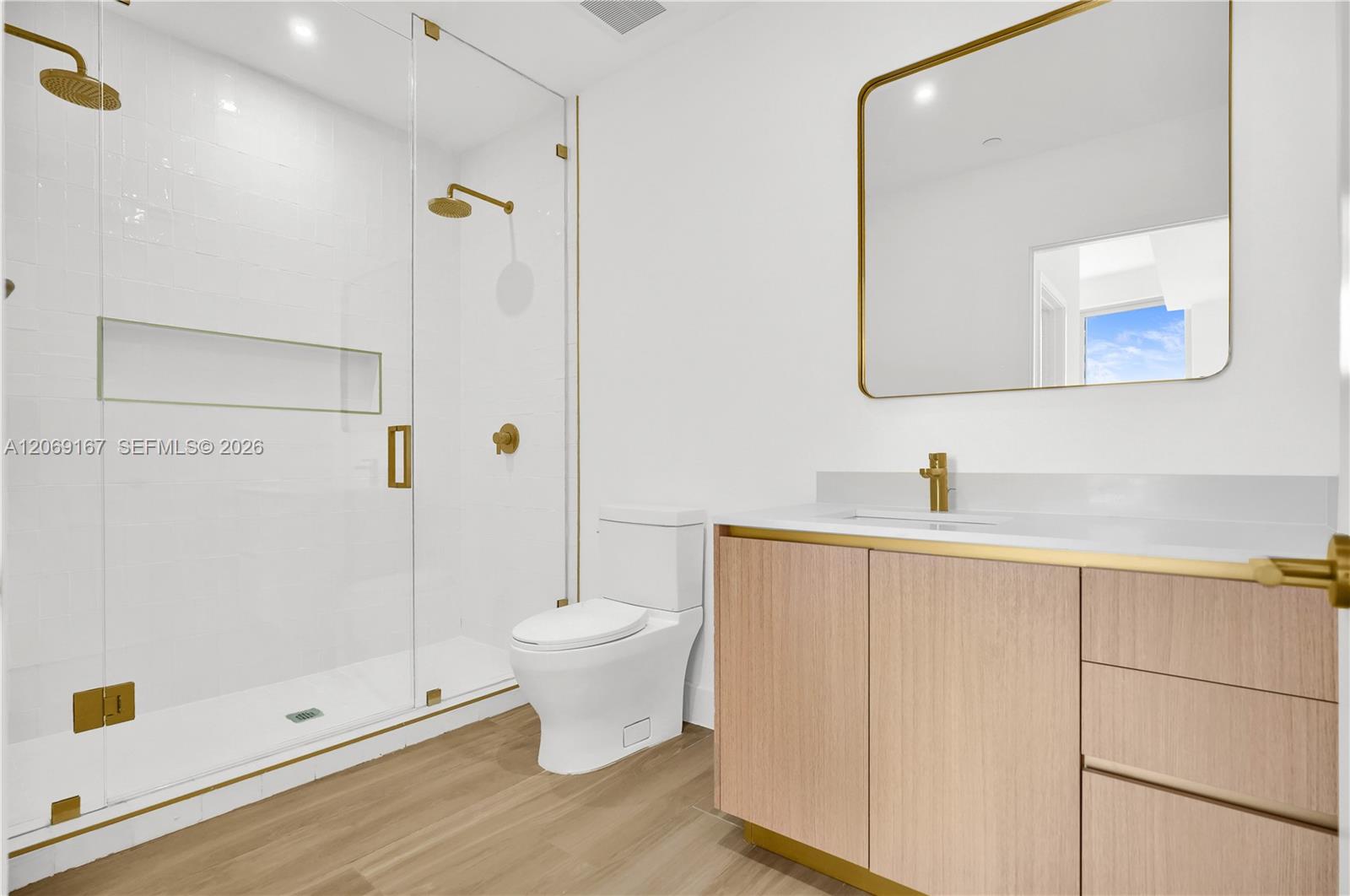 90 NE 32nd Street