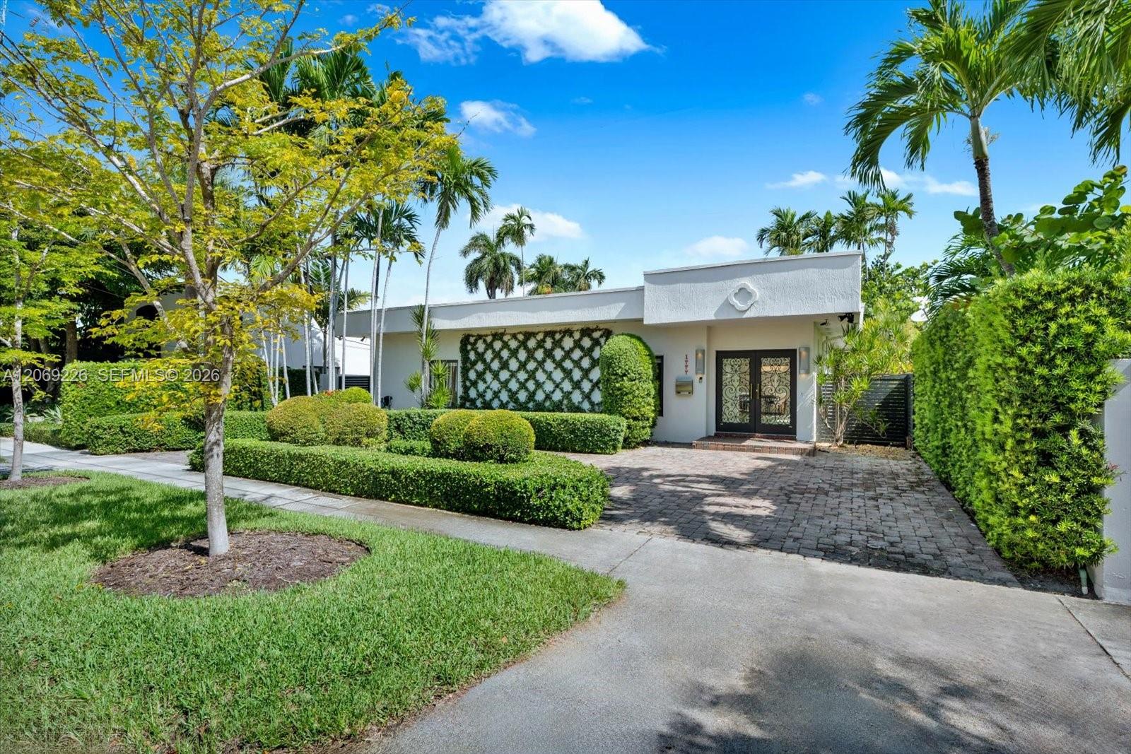 1777 Daytonia Road