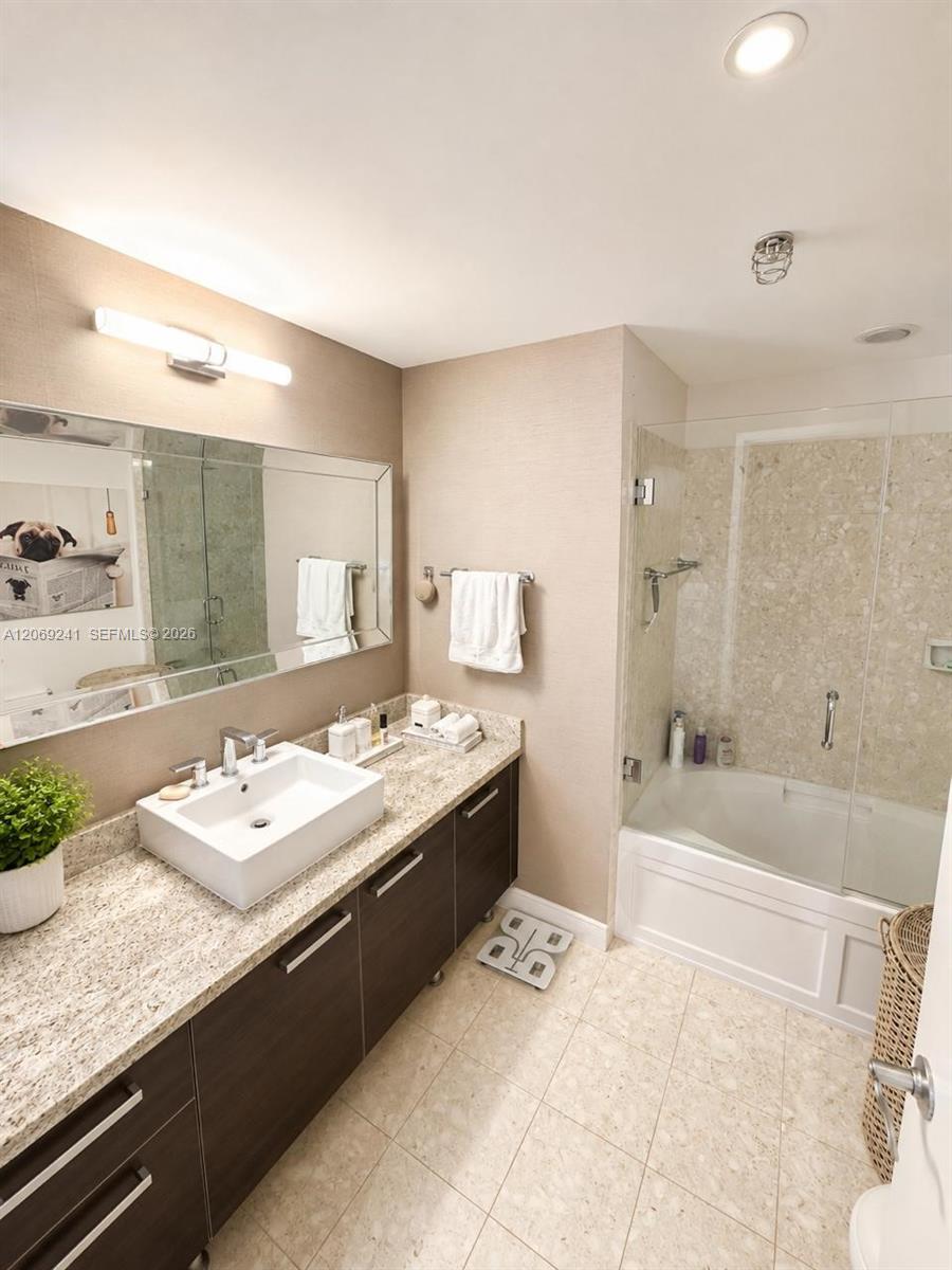 185 SW 7th Street