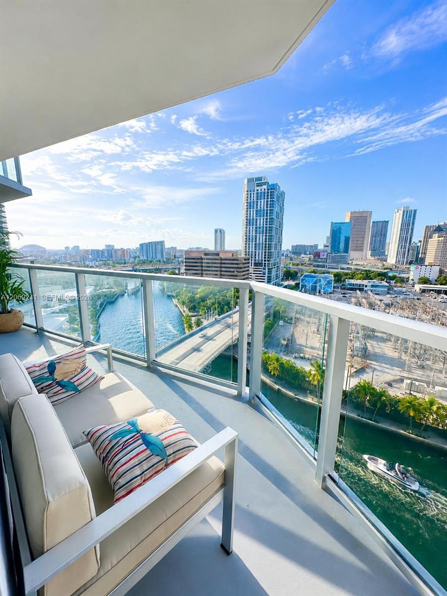 185 SW 7th Street