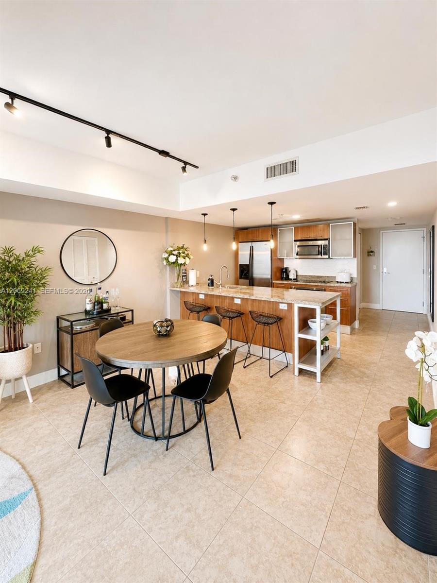185 SW 7th Street