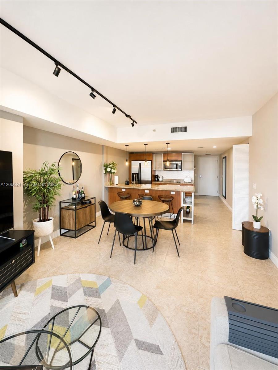 185 SW 7th Street
