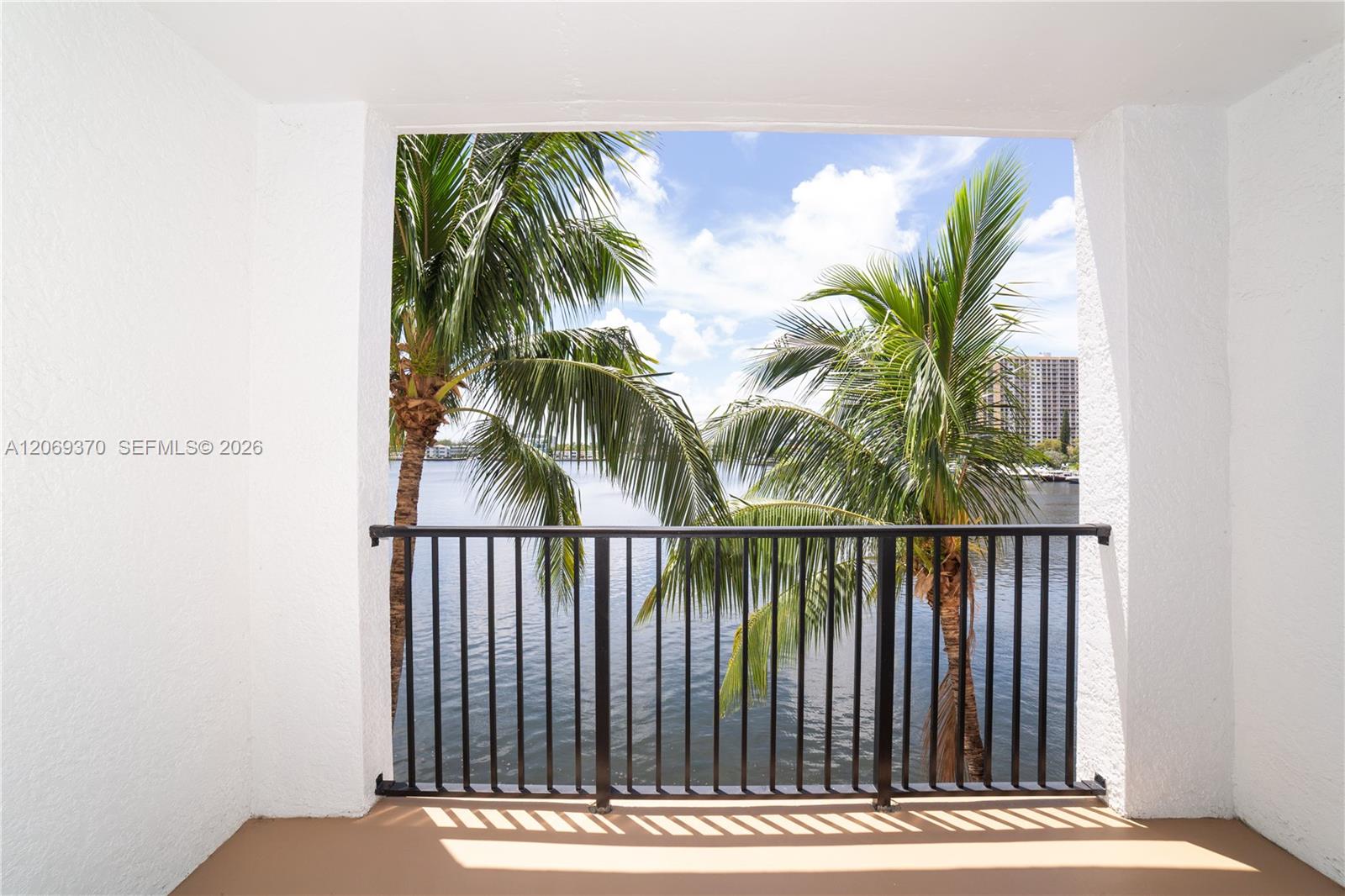 17100 N Bay Road