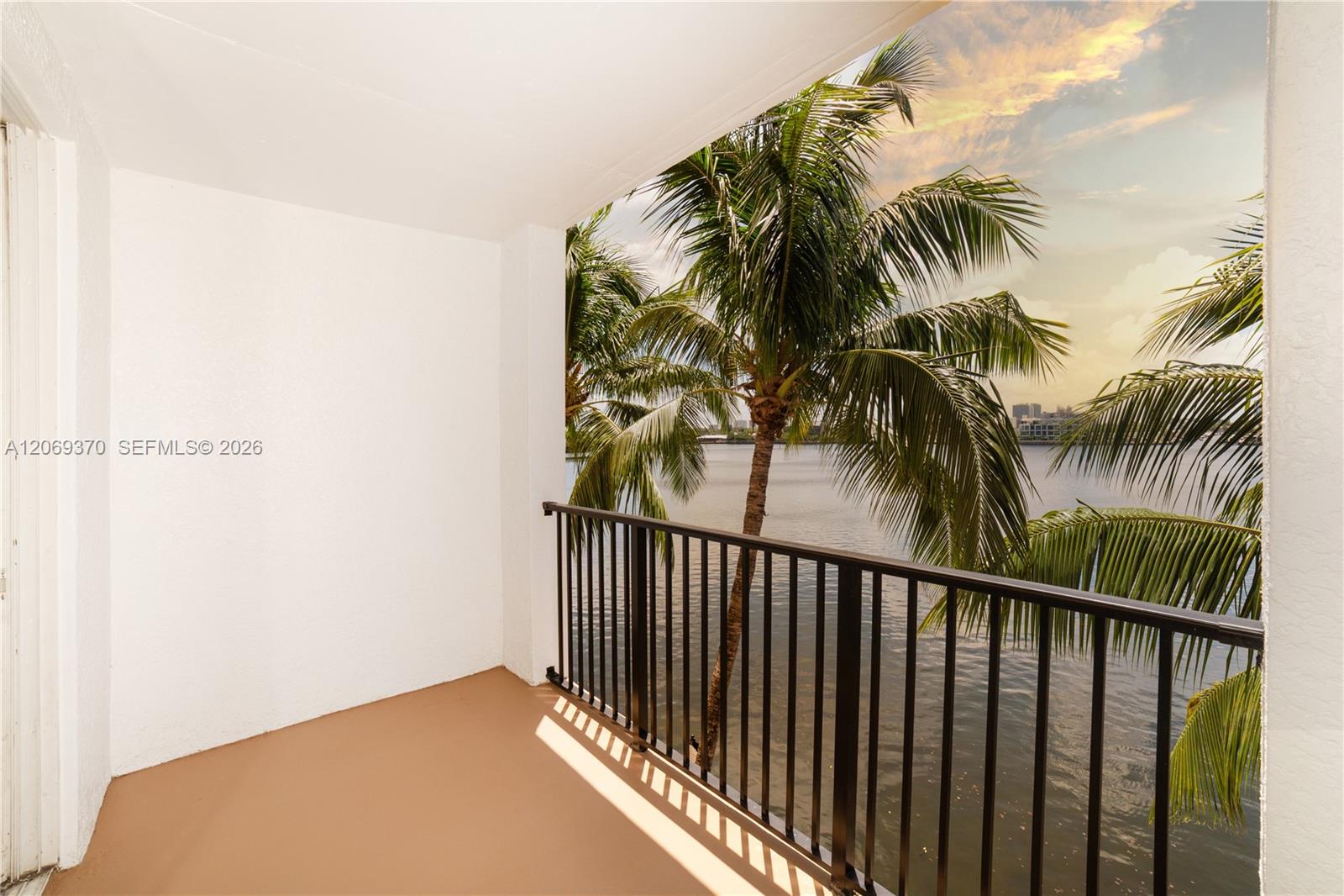 17100 N Bay Road