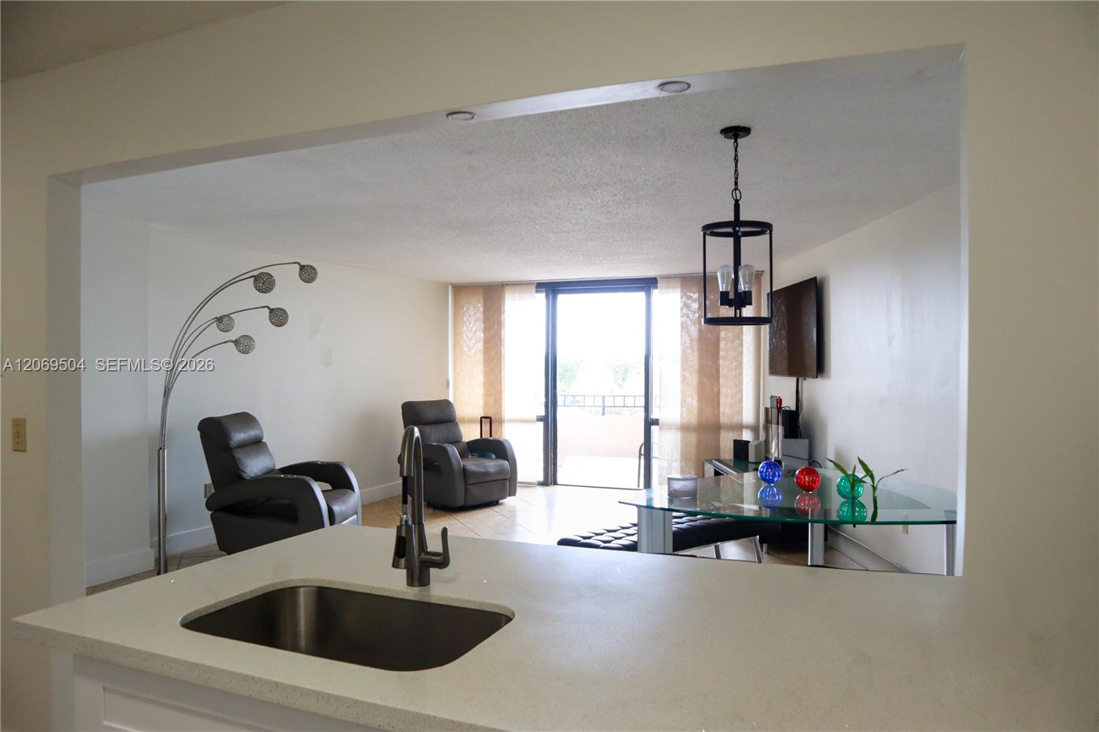 13951 Kendale Lakes Circle