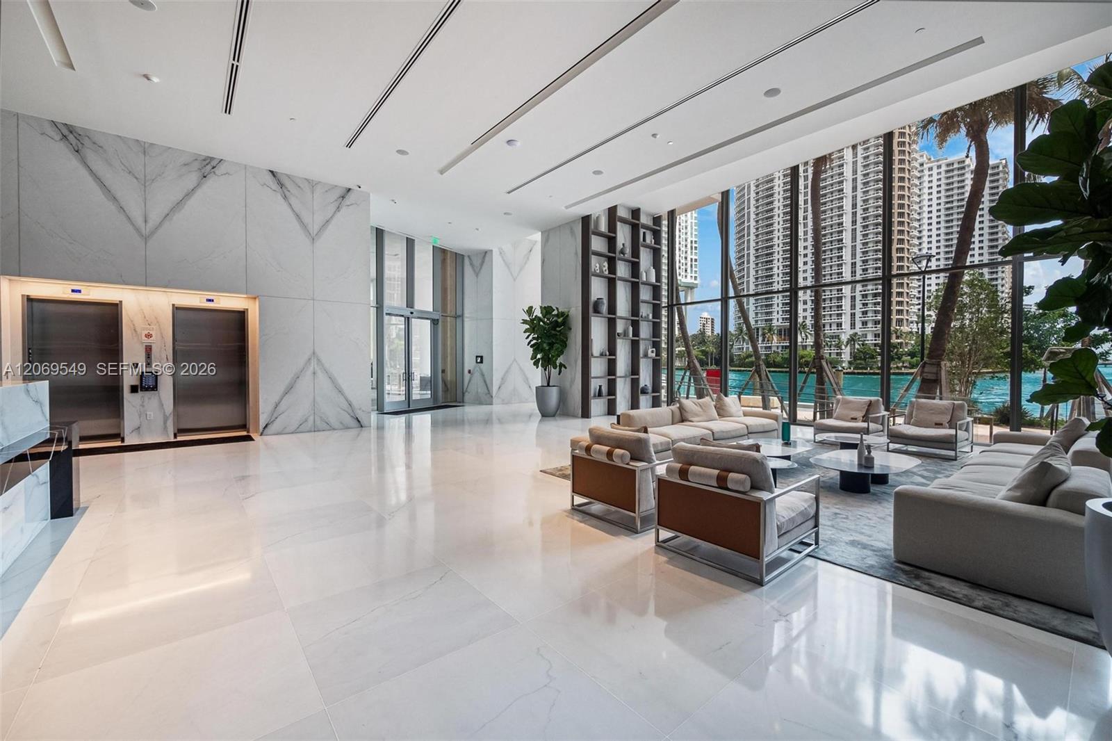 300 Biscayne Blvd Way