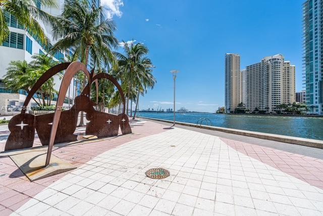 300 S Biscayne Boulevard