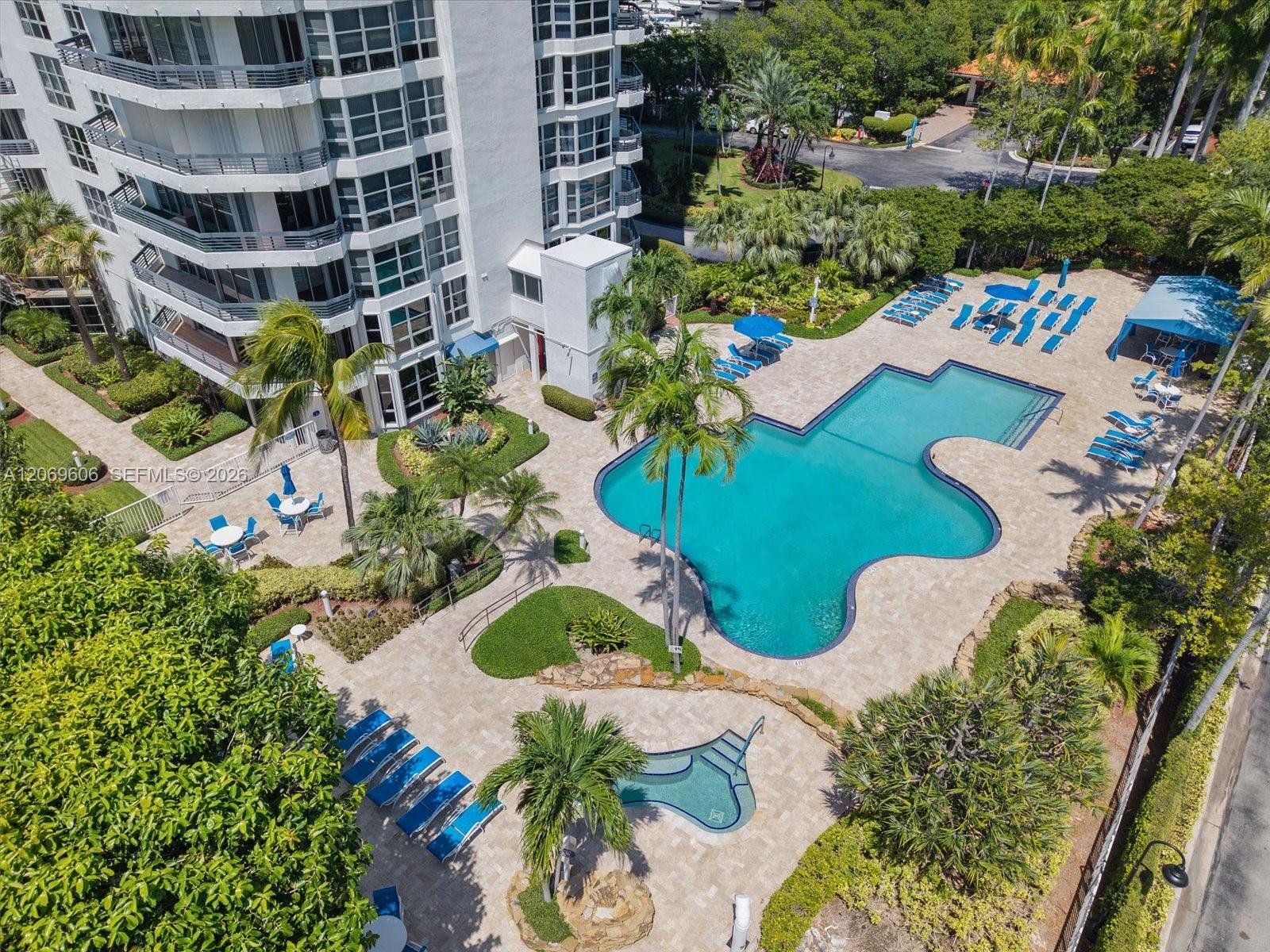 3500 Mystic Pointe Drive